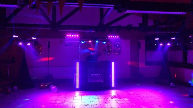 DJ Marco M in Recklinghausen mit professioneller Ton- und Lichttechnik für Hochzeit und Event